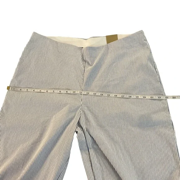 Chicos Perfect Stretch Wide Crop Pants Blue White Stripe Size 3 US 16 NEW - Picture 6 of 8
